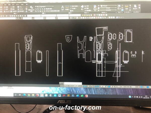 onUfactory　オンユーファクトリー　カーオーディオカスタム　センターコンソール製作　CAD図面デザイン設計　CNCルーター　切り出し